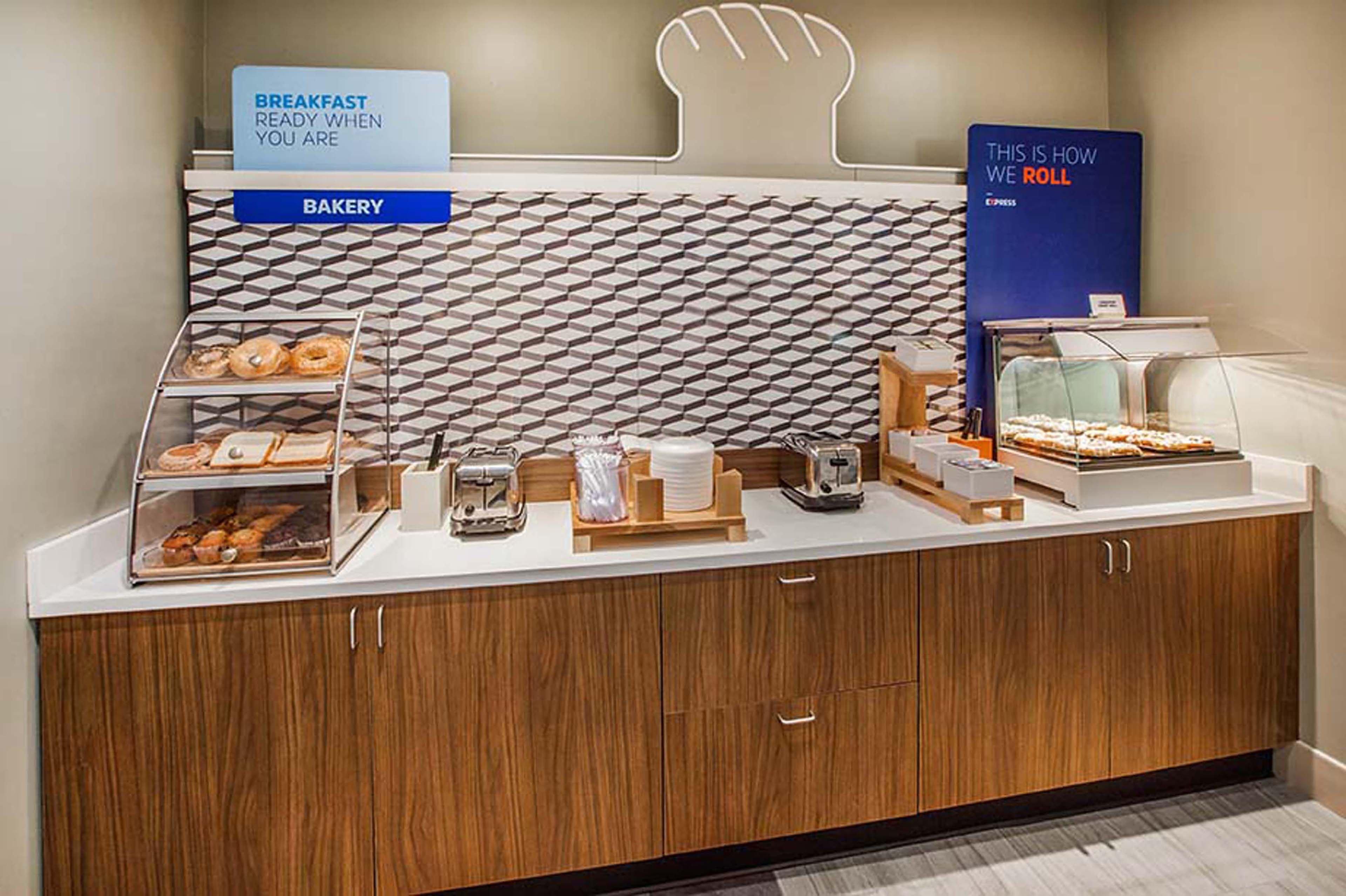 Holiday Inn Express Hotel & Suites St. Charles By Ihg Saint Charles Екстериор снимка