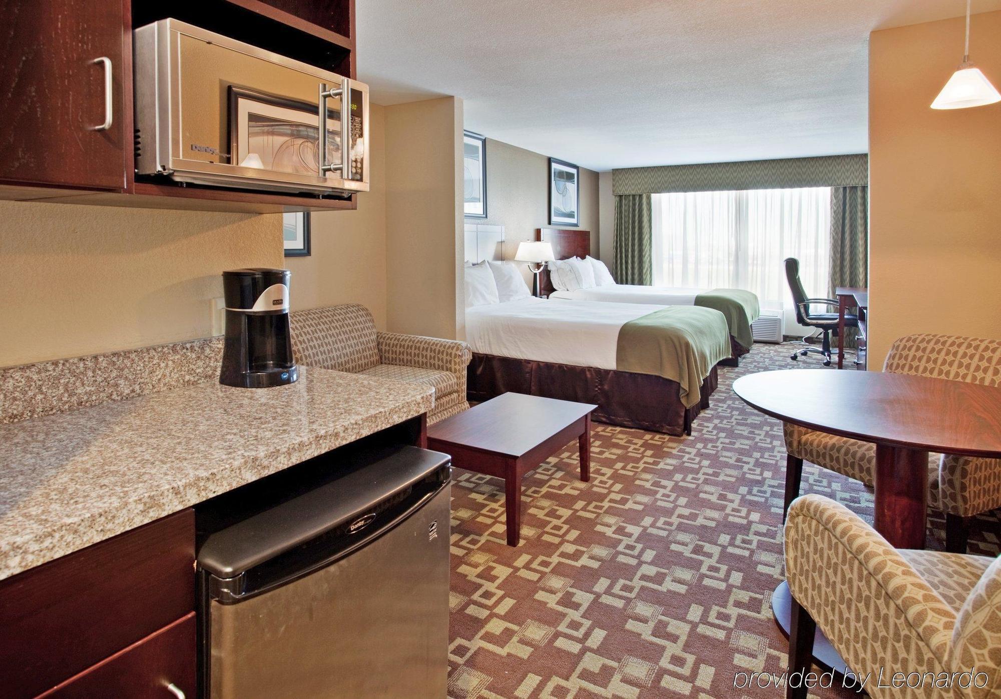 Holiday Inn Express Hotel & Suites St. Charles By Ihg Saint Charles Екстериор снимка